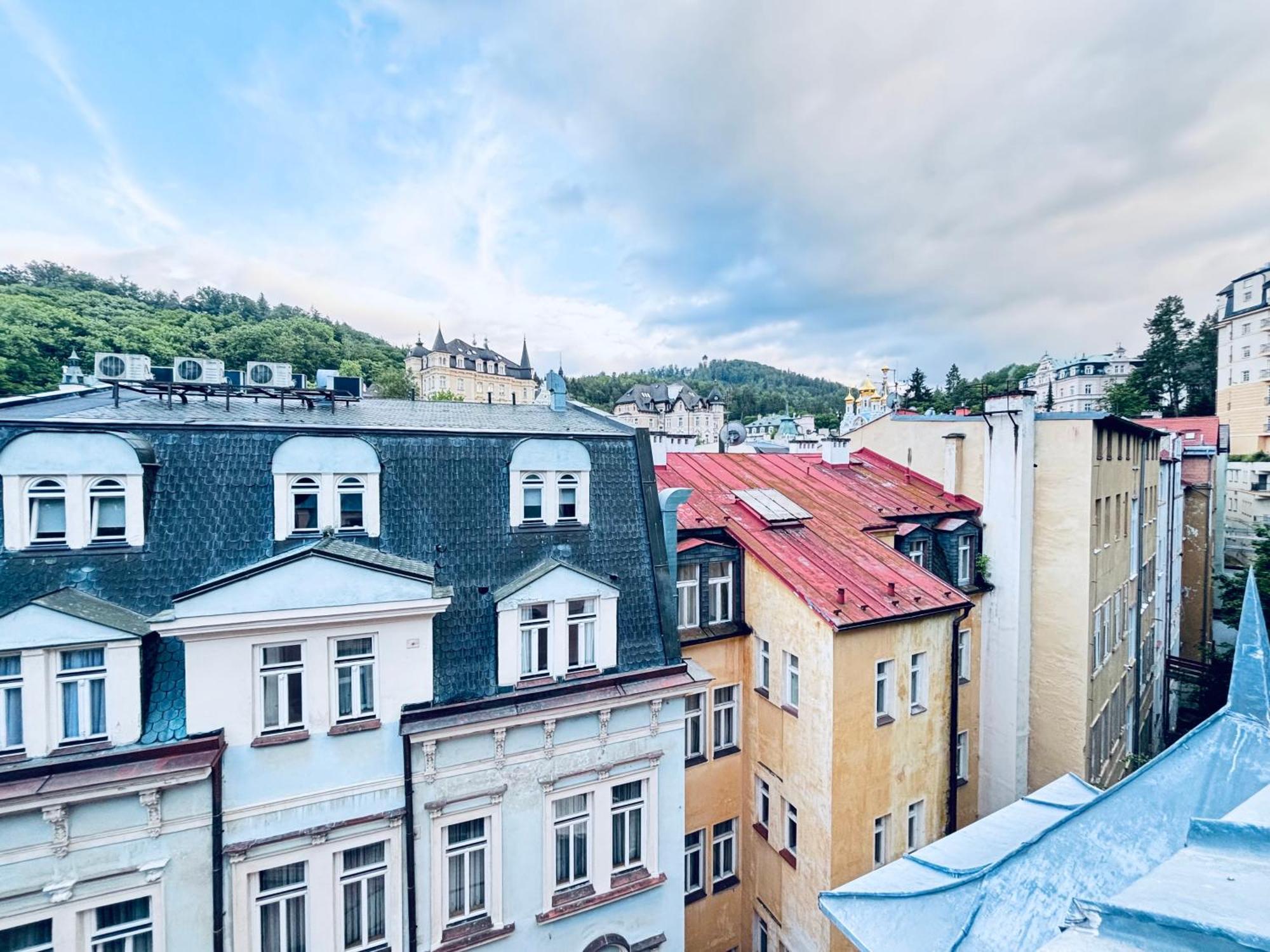 Poet'S Theme Room, Free Parking Karlovy Vary Exteriér fotografie